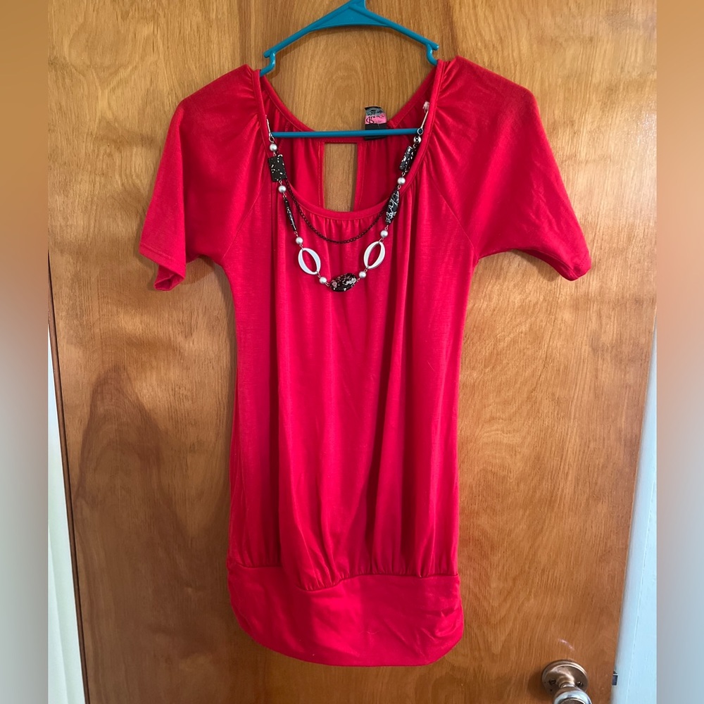 Pretty maternity shirt